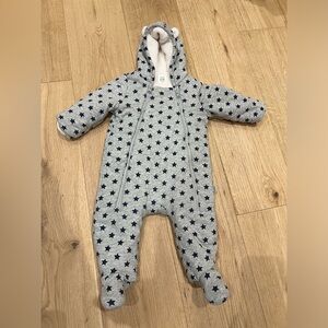 Baby gap 6-12m bunting suit grey and blue stars fleece lining